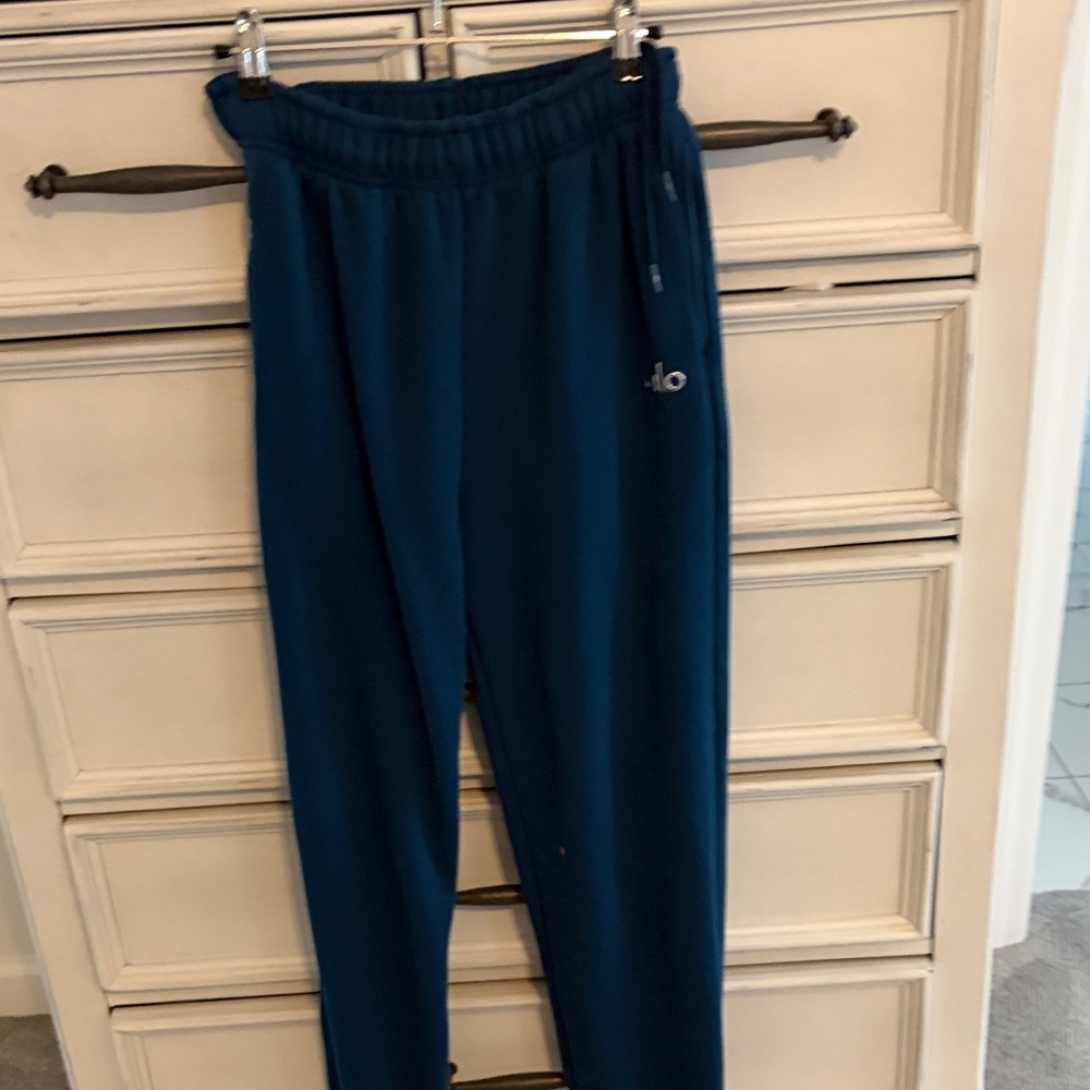 ALO Yoga Blue Jacket- selling as a set. - Picture 6 of 7